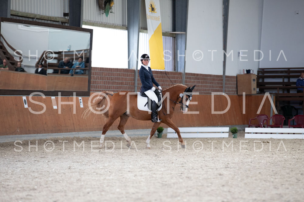 0003-250607-133227-KlasseL182