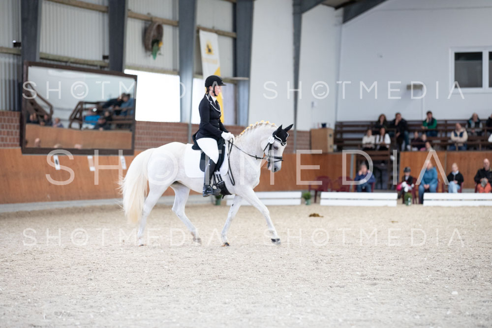 0005-250607-165302-DressurreiterWB