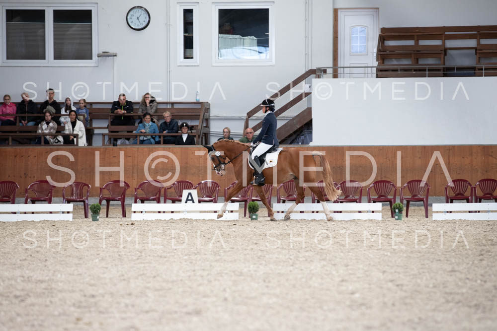 0009-250607-133243-KlasseL182