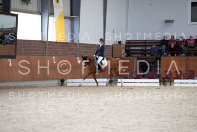 0011-250607-133246-KlasseL182