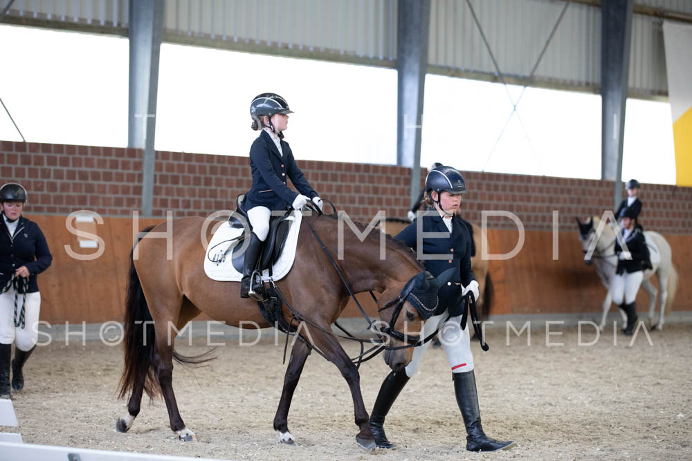 0011-250607-153446-Fuehrzuegel