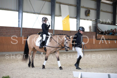 0016-250607-153457-Fuehrzuegel