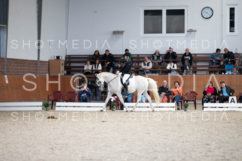 0018-250607-165356-DressurreiterWB