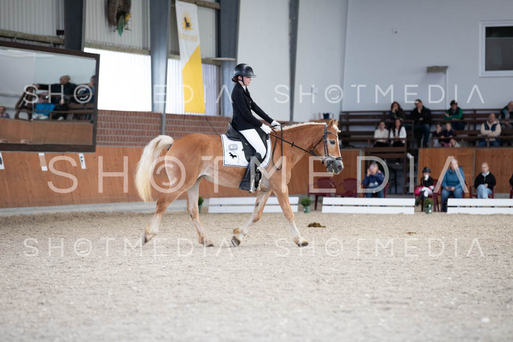 0031-250607-165611-DressurreiterWB