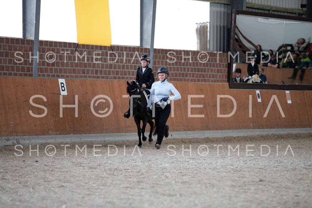 0041-250607-154907-Fuehrzuegel