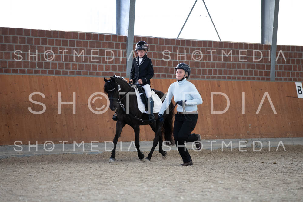 0042-250607-154910-Fuehrzuegel