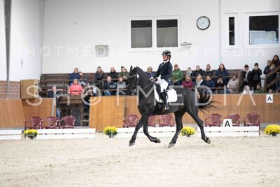 0049-134837-KlasseM-Herbst25