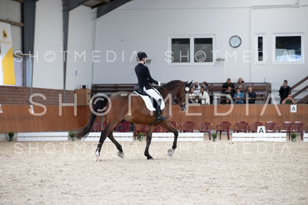 0049-250607-133903-KlasseL182