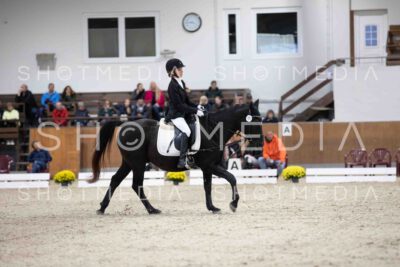 0063-155318-Dressurreiter-Herbst25