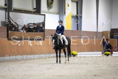 0064-155402-Dressurreiter-Herbst25