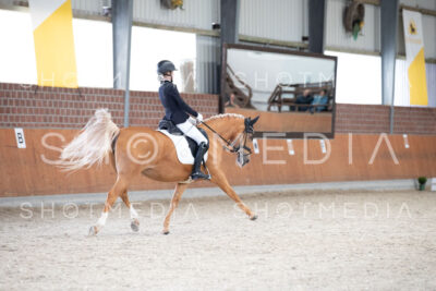 0070-250607-134513-KlasseL182