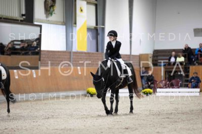 0072-155415-Dressurreiter-Herbst25