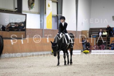 0073-155415-Dressurreiter-Herbst25