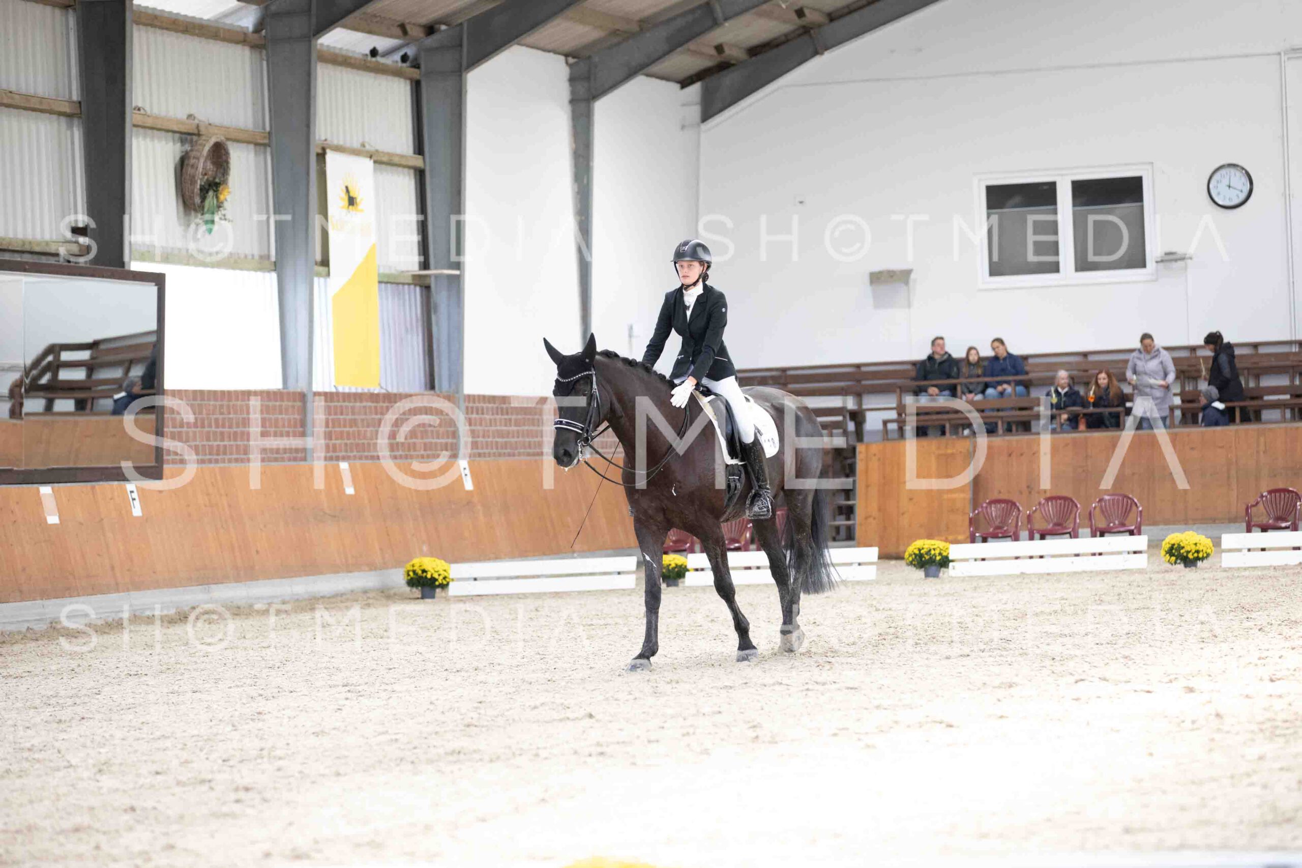 0093-122738-KlasseLKandare-Herbst25