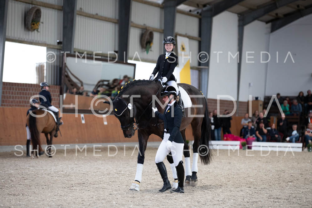 0094-250607-155541-Fuehrzuegel