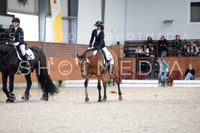 0096-250607-170505-DressurreiterWB