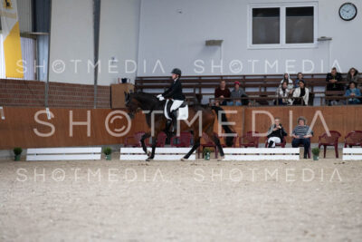 0111-250607-135552-KlasseL182