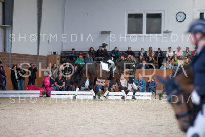 0115-250607-155834-Fuehrzuegel