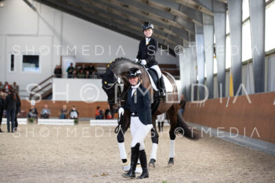 0121-250607-160009-Fuehrzuegel