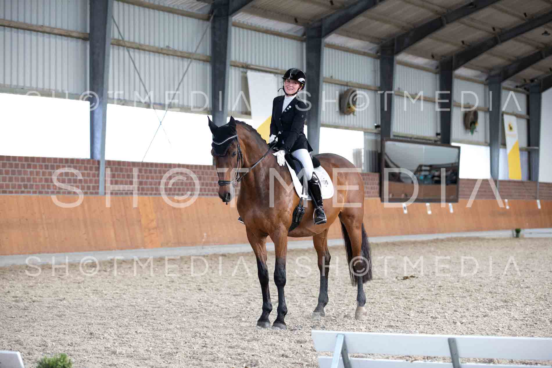 0121-250608-144207-KlasseL171