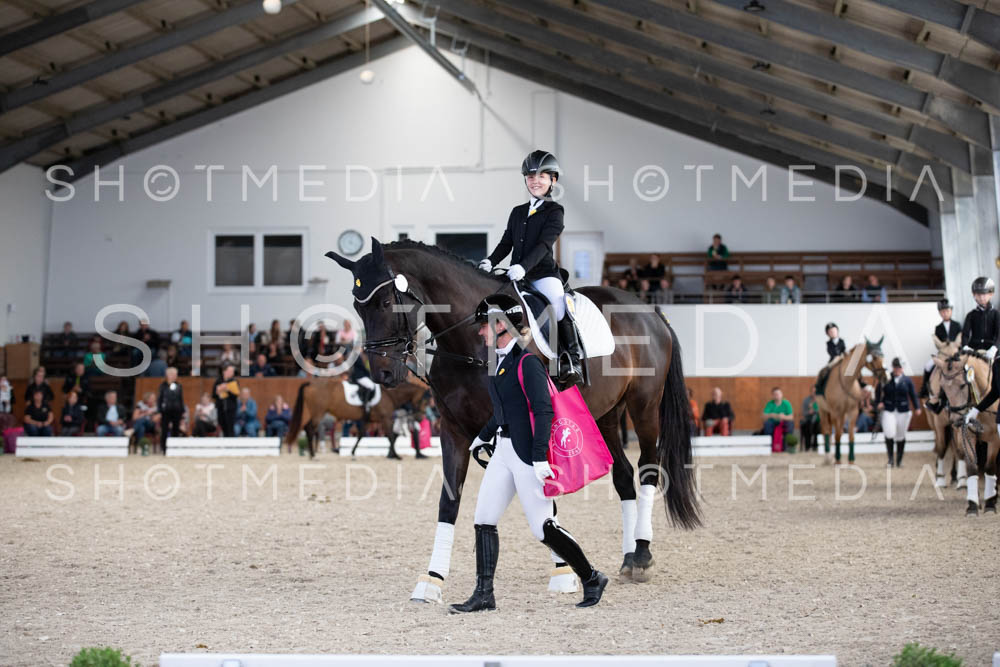 0125-250607-160830-Fuehrzuegel