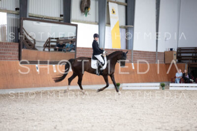 0136-250607-141129-KlasseL182