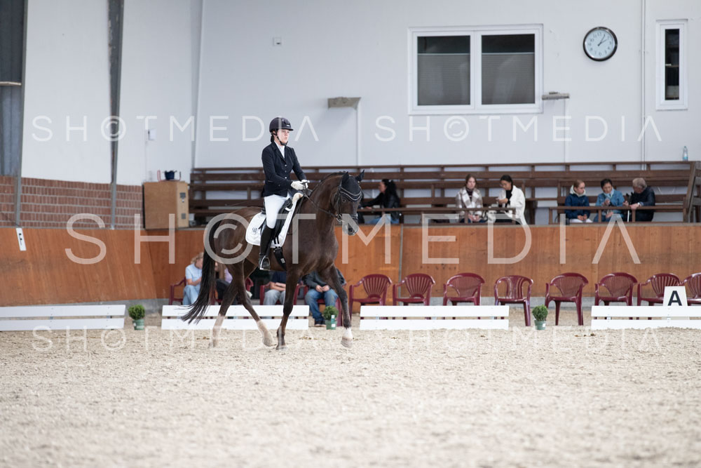 0146-250607-141153-KlasseL182