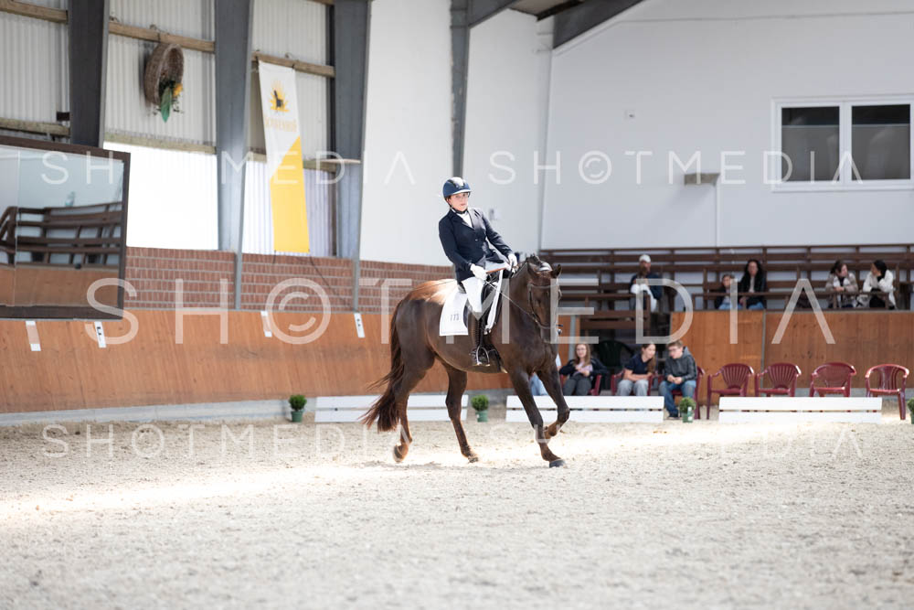 0164-250607-141822-KlasseL182