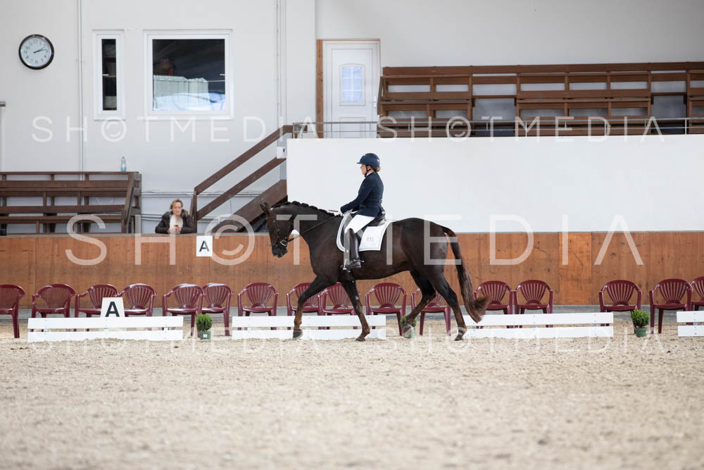 0172-250607-141913-KlasseL182