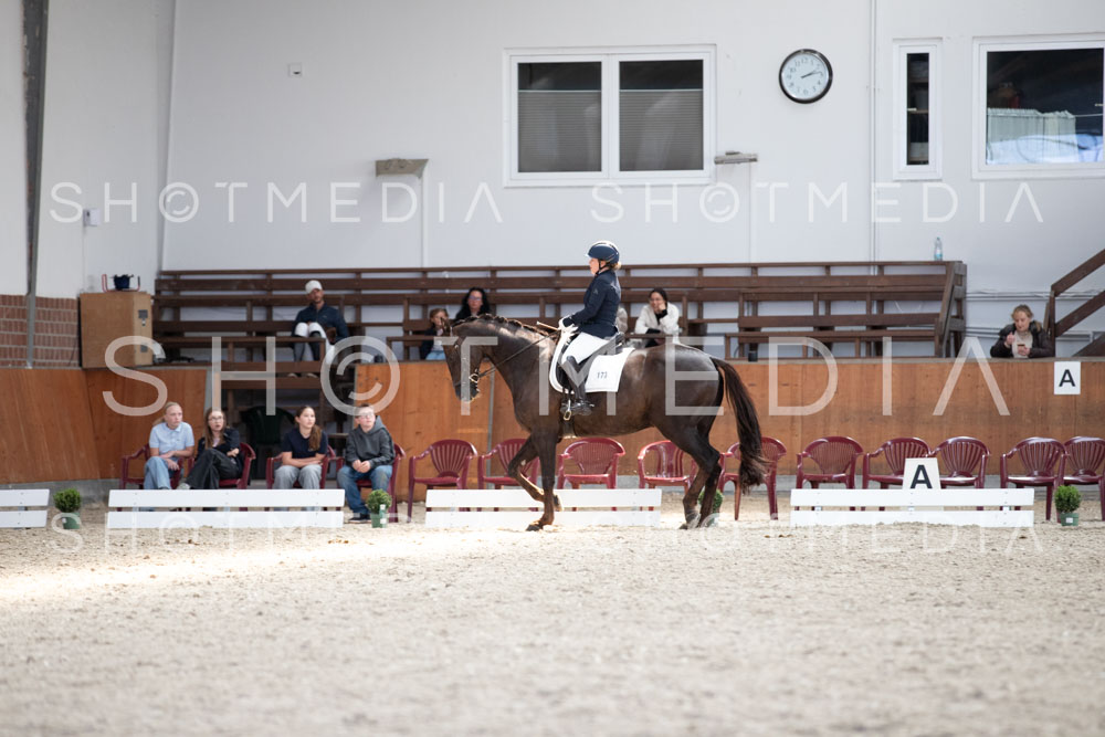 0175-250607-141914-KlasseL182