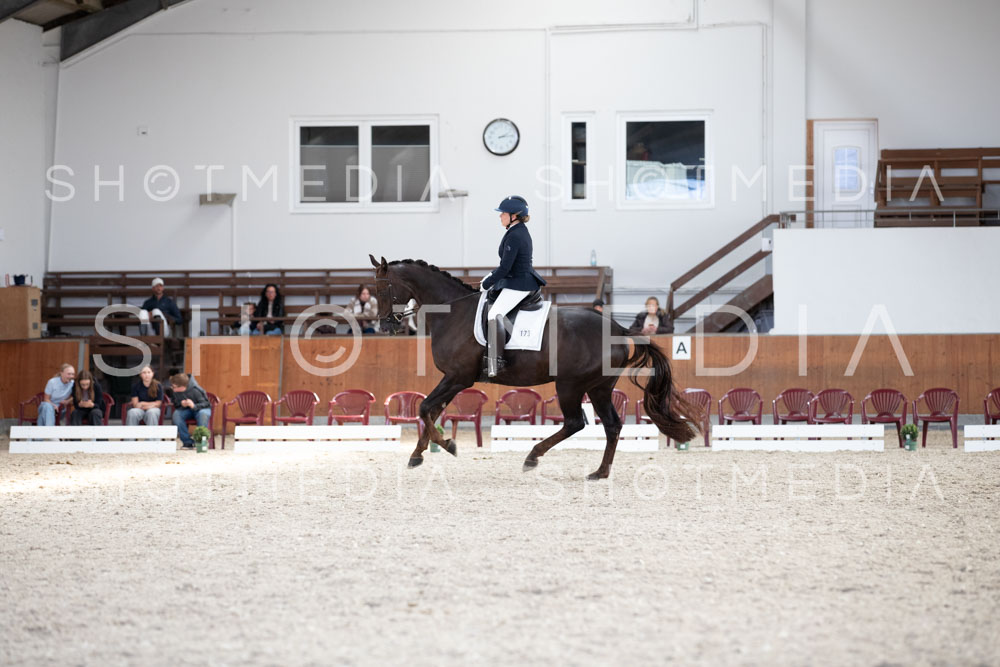 0184-250607-142049-KlasseL182