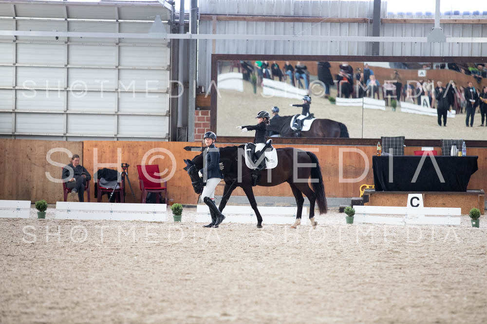 0198-250607-163146-Fuehrzuegel