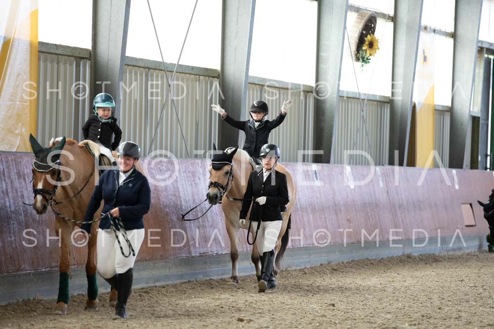 0199-250607-163151-Fuehrzuegel