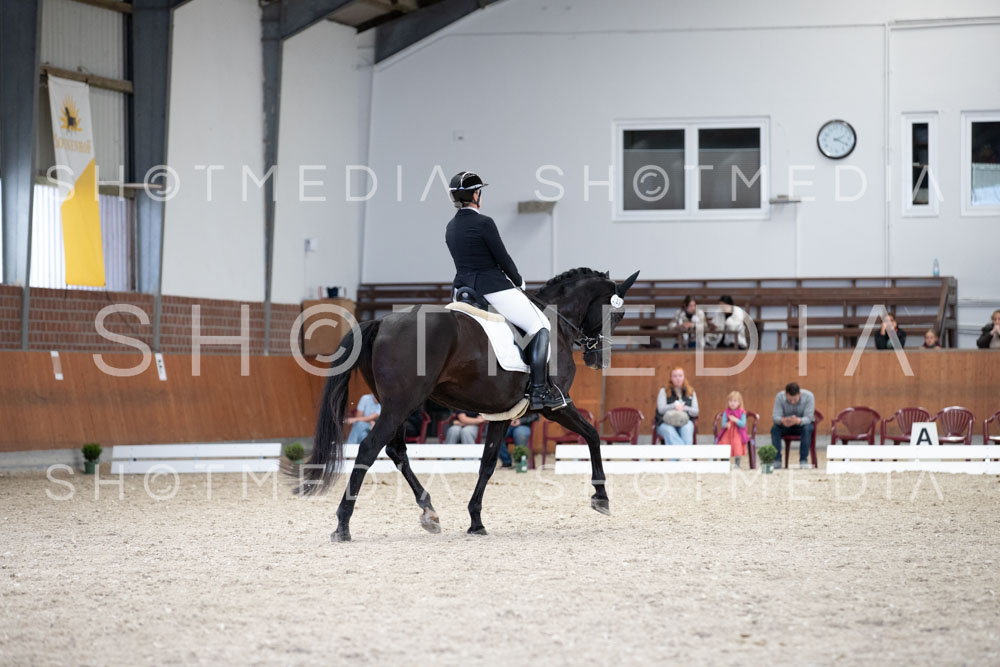 0204-250607-142553-KlasseL182