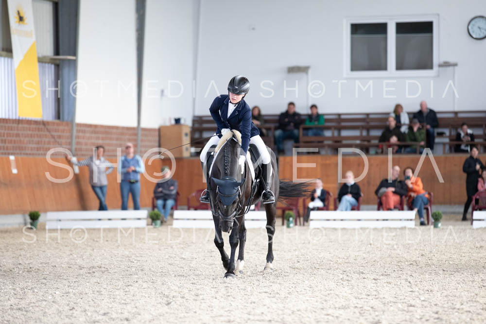 0209-250607-172437-DressurreiterWB