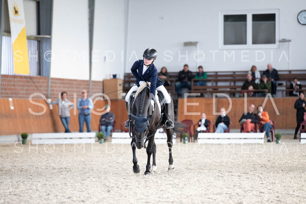 0210-250607-172438-DressurreiterWB