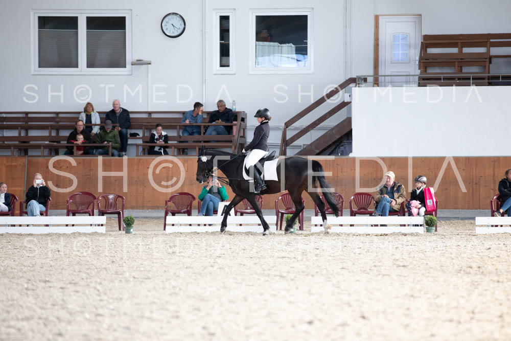 0214-250607-172737-DressurreiterWB