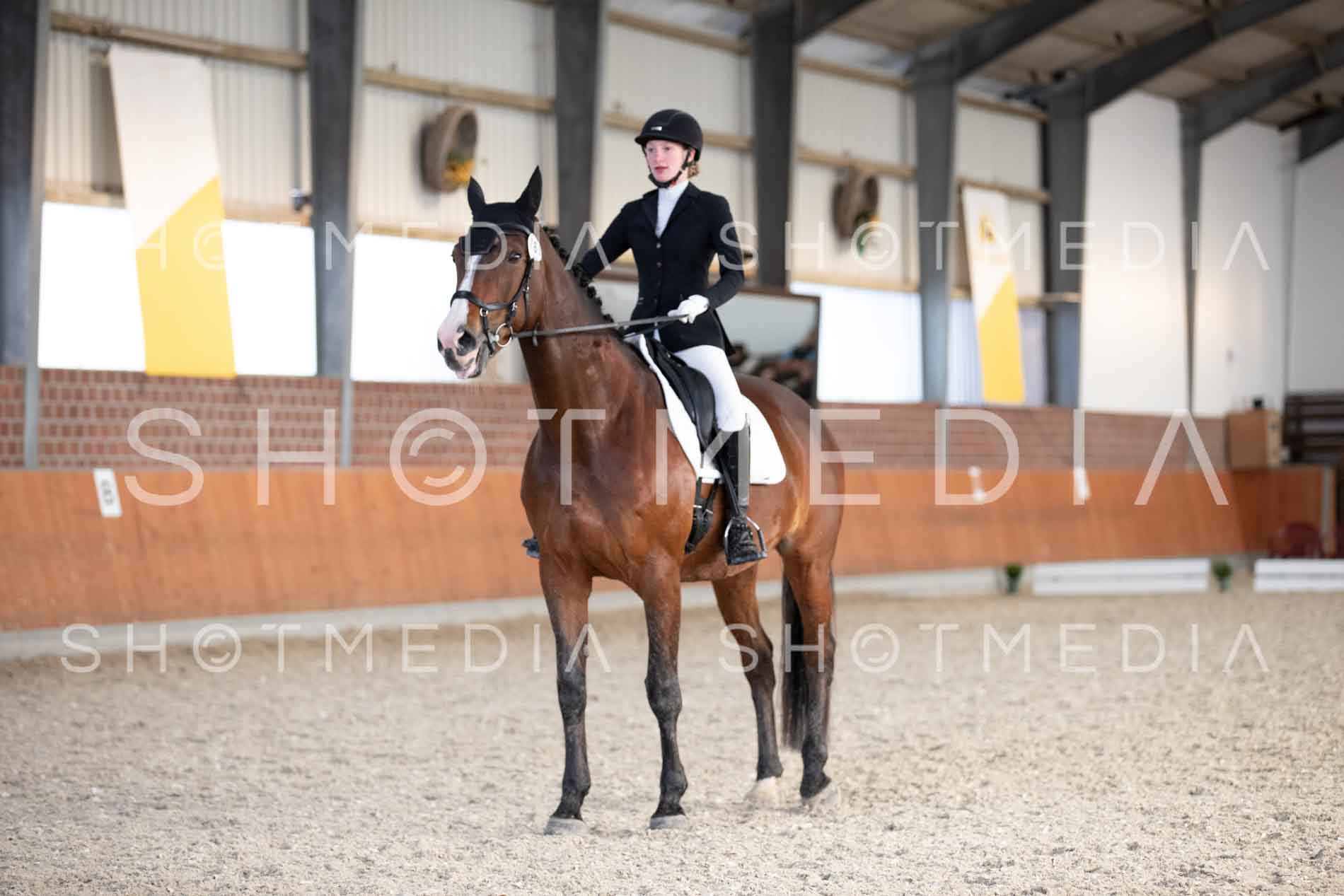 0215-250608-175736-KlasseL172