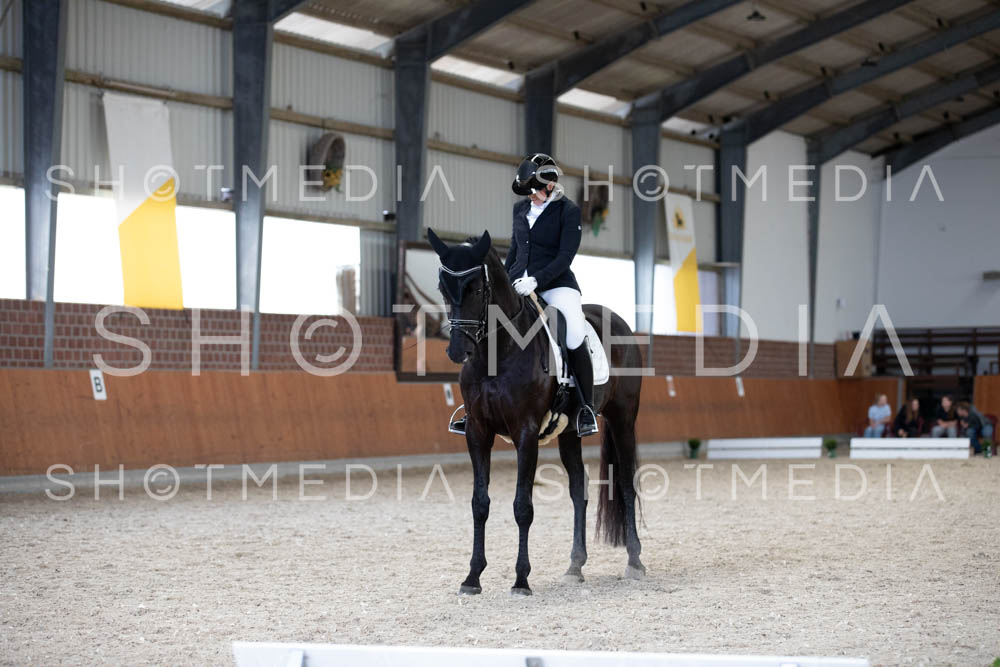 0216-250607-142903-KlasseL182