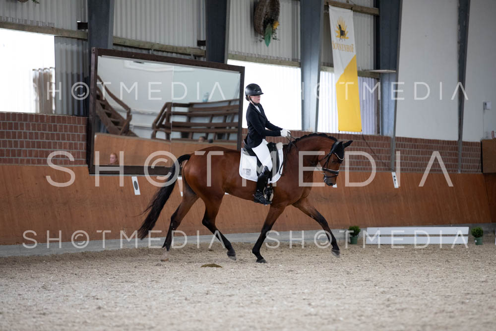 0221-250607-143203-KlasseL182