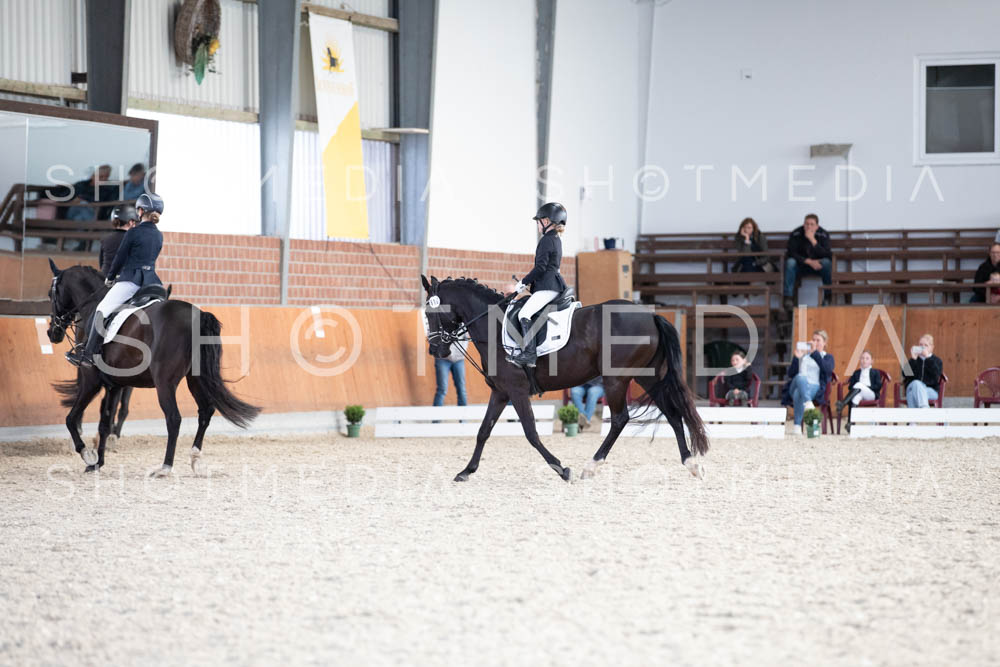 0230-250607-172818-DressurreiterWB