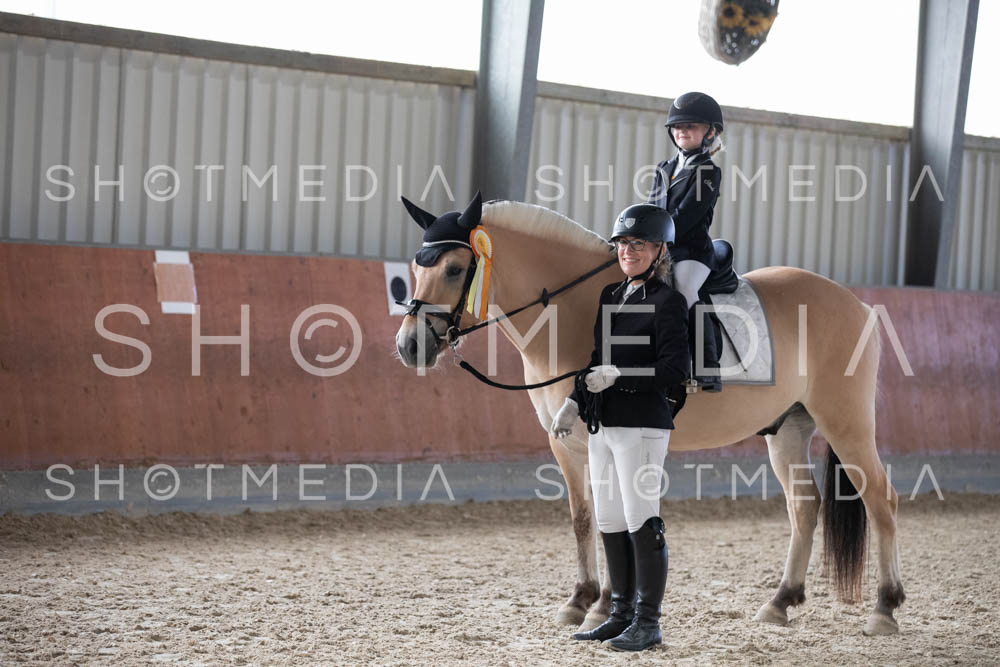 0235-250607-164224-Fuehrzuegel