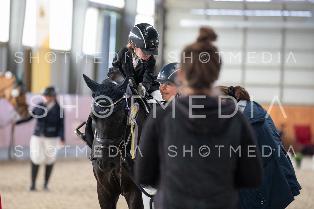 0243-250607-164257-Fuehrzuegel