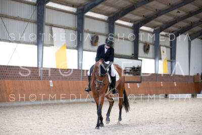 0244-250607-143604-KlasseL182