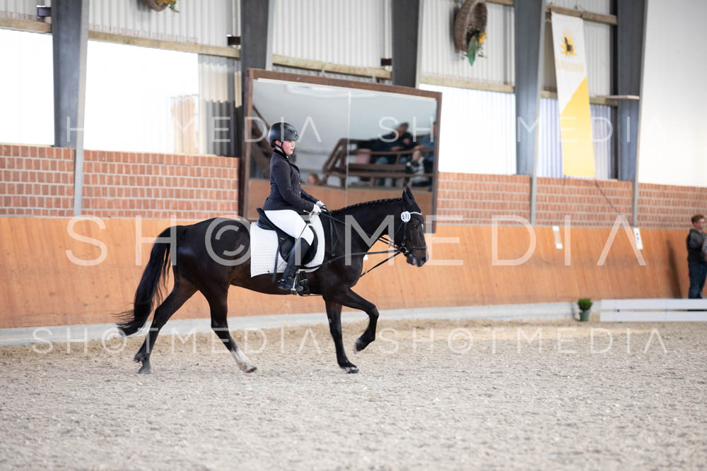 0245-250607-173136-DressurreiterWB