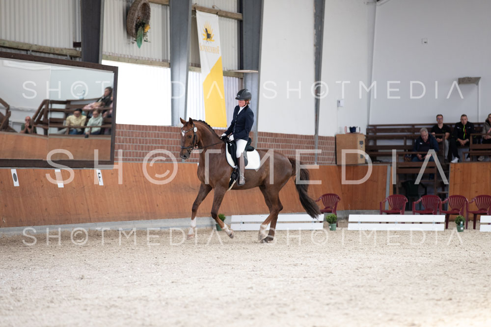 0246-250607-120104-KlasseL181