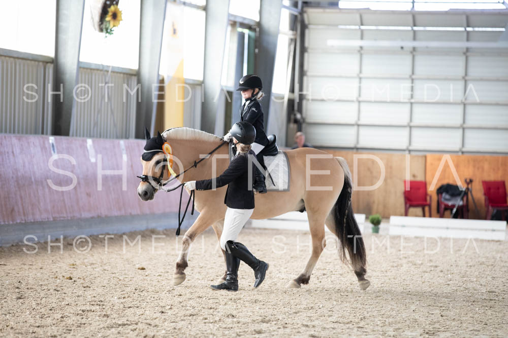 0250-250607-164457-Fuehrzuegel