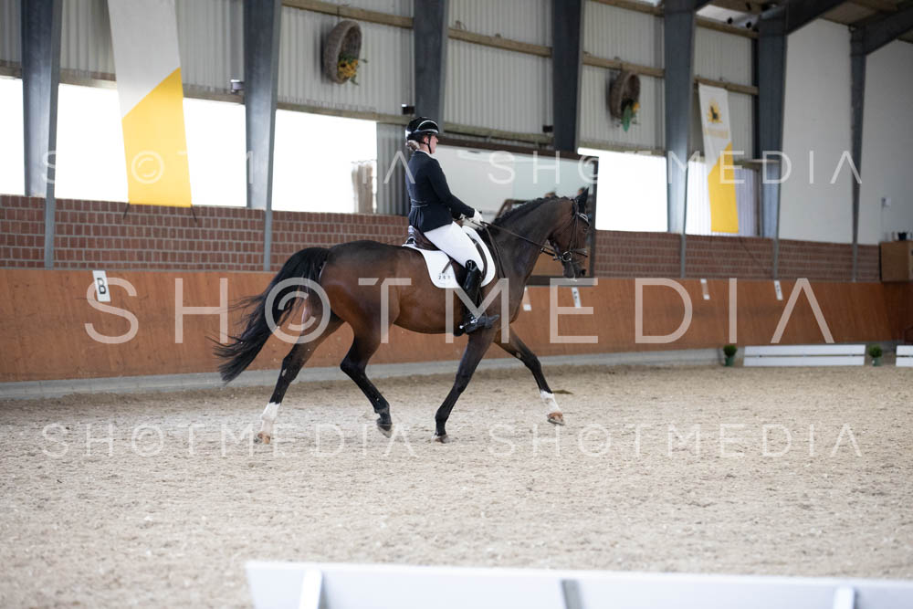 0256-250607-143952-KlasseL182