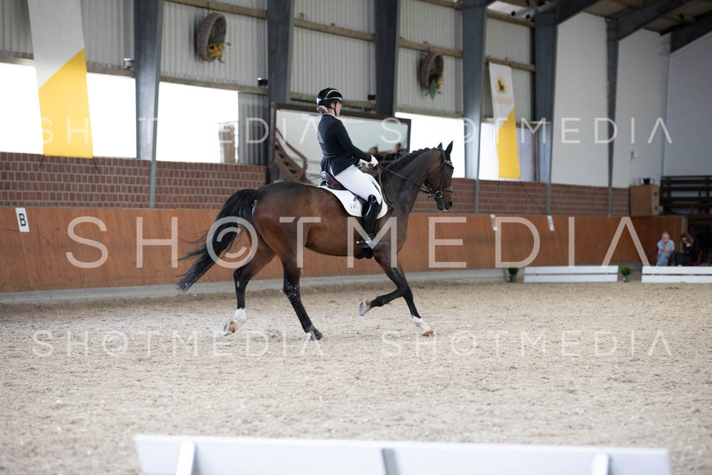 0257-250607-143953-KlasseL182