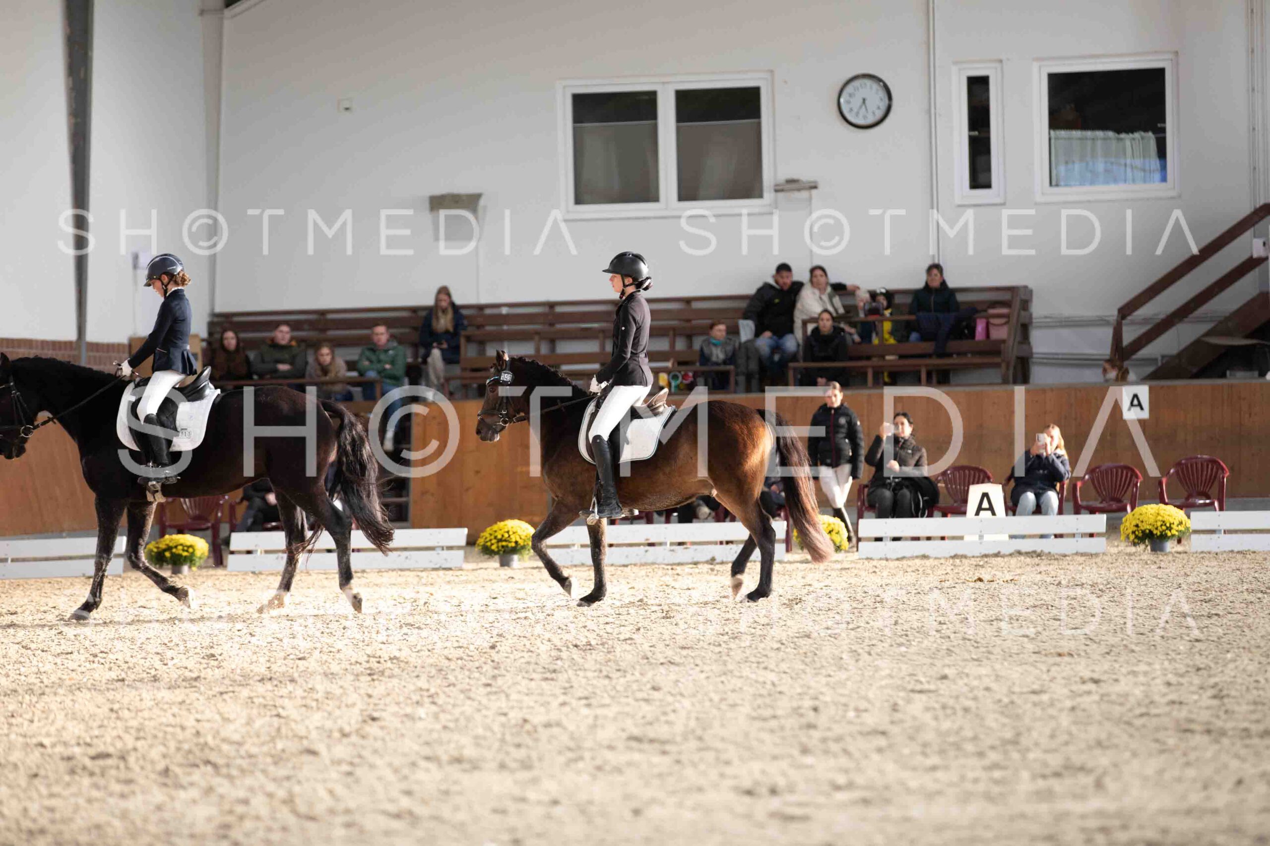 0266-174409-KlasseE-Herbst25